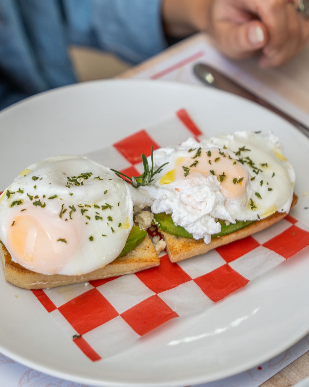 Tostadas de Aguacate de Españolerías
